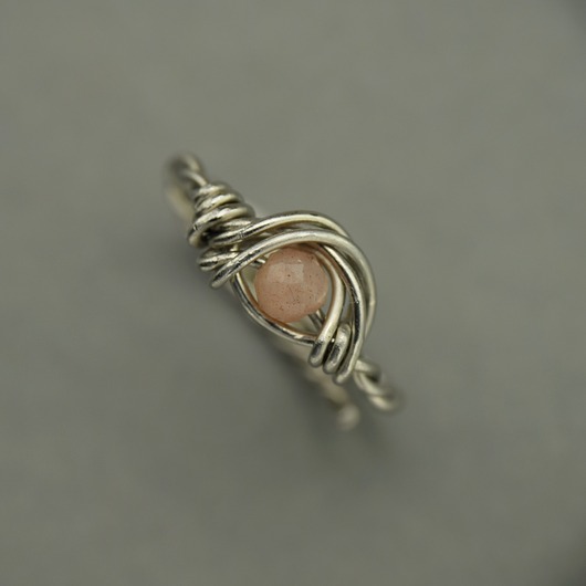 Pierścionek regulowany kamień słoneczny wire wrapping
