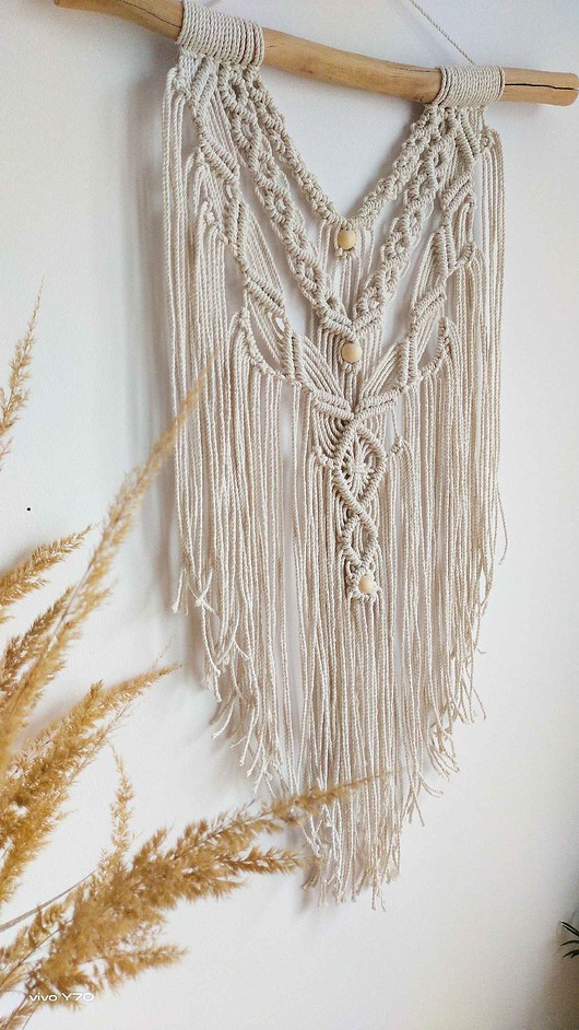 Makrama, boho dekoracja, wisząca na naturalnej bukowej gałęzi