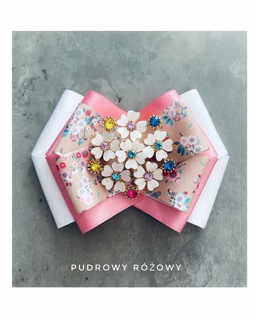Kwiatowa Brosza z kwiatuszkami New
