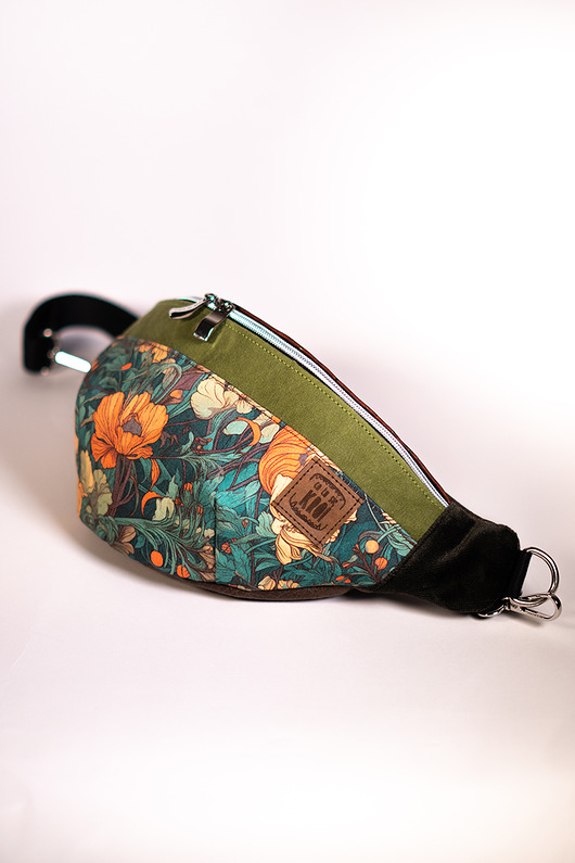 Zielona nerka damska w kwiaty vintage z korkiem KWIATOWA NOSTALGIA