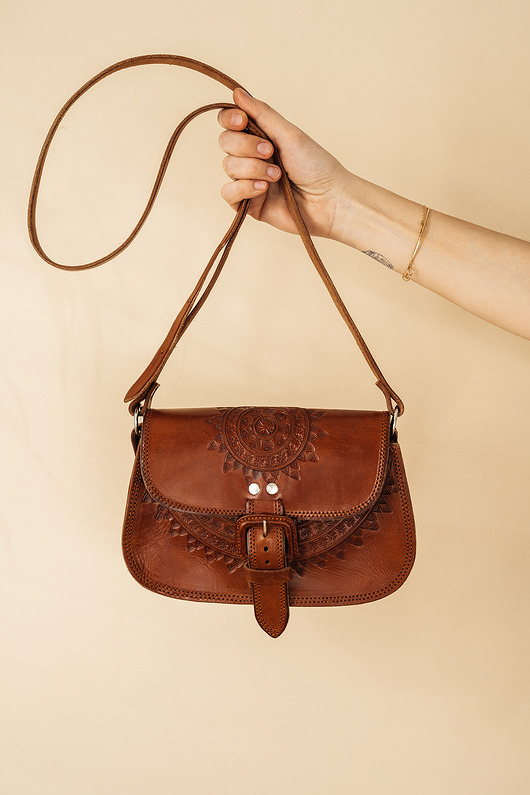 Torebka skórzana ręcznie robiona góralska Sol brązowa zakopane wzory