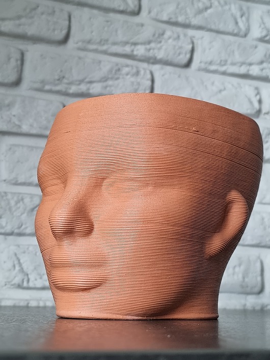 Doniczka, osłonka ceramiczna czerwona Głowa