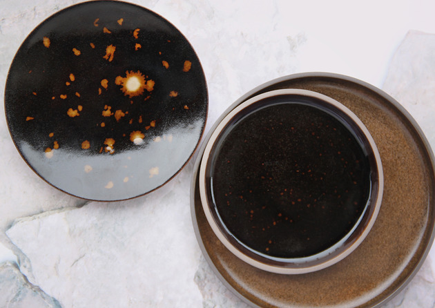 Talerz MELAPHYR [szkliwo z melafiru+kamionka]