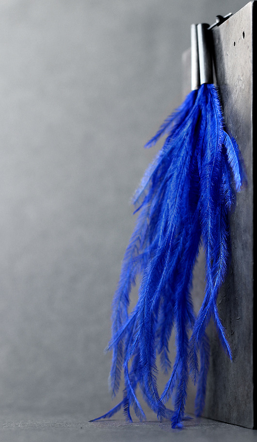 Srebrne kolczyki PIÓRA EMU kobaltowe