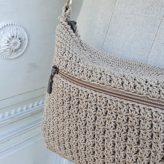 Torebka w stylu boho z bawełny farbowanej roślinami Beż