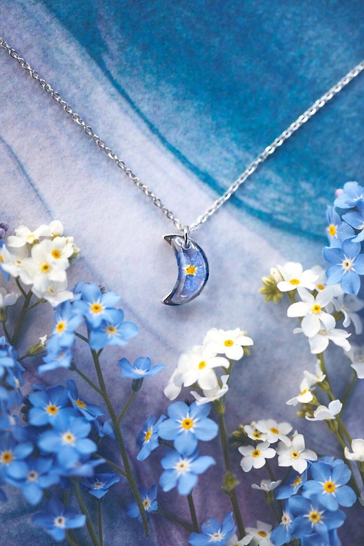 Naszyjnik księżyc z niezapominajką