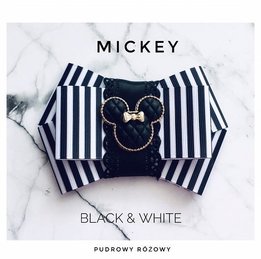 Brosza Black & White MICKEY Hit! 1szt