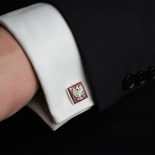 Spinki do mankietów ze srebrnym orzełkiem i czerwonym kamieniem