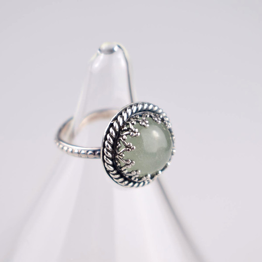 Akwamaryn w koronkach - pierścionek