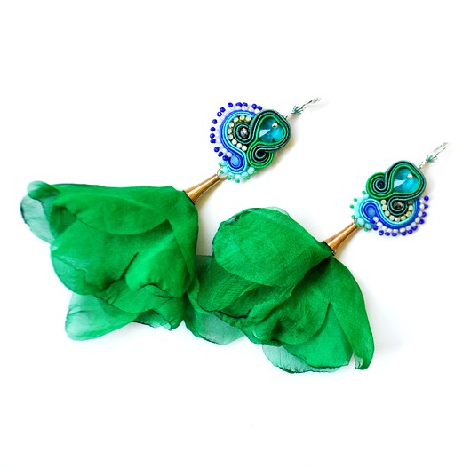 Sutaszowe kolczyki CYCLAMENS z kwiatami