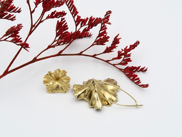 Pozłacane srebrne kolczyki Pelargonia N4