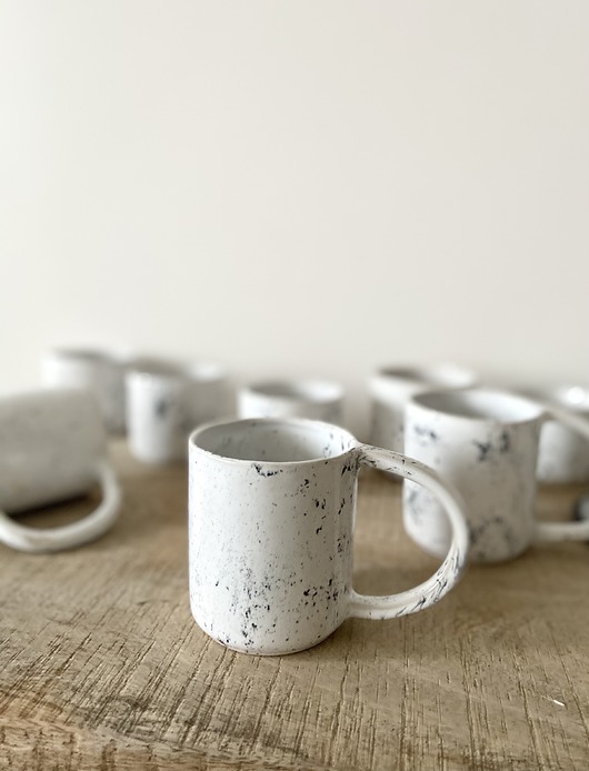 Kubek do kawy z uchem DUST