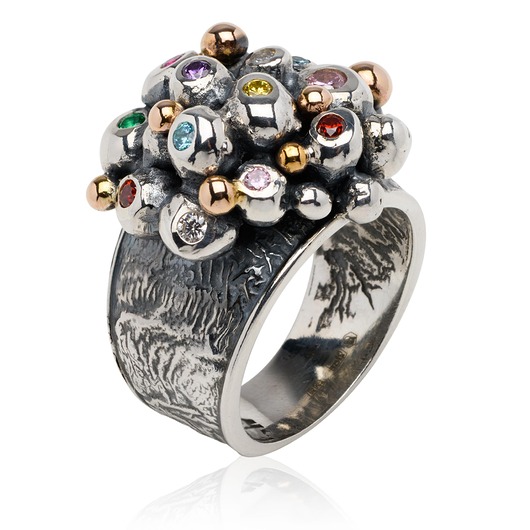 Artystyczny pierścionek z kolorowymi cyrkoniami - projekt autorski