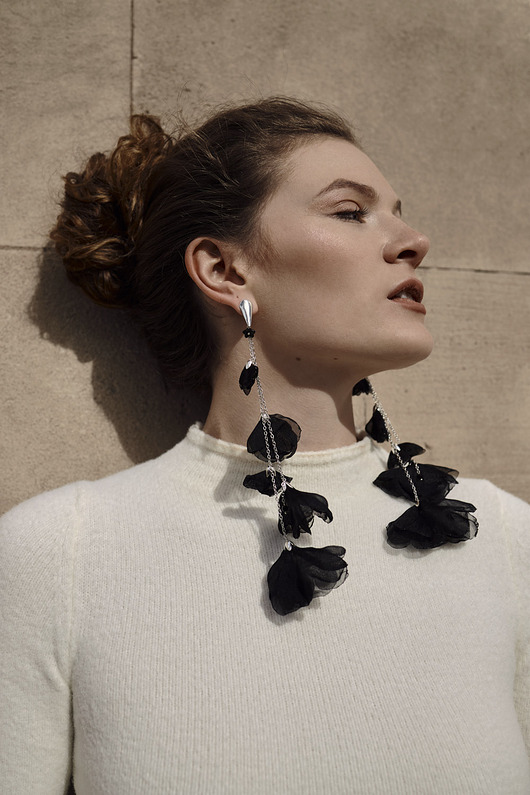 Kolczyki kwiaty, kolczyki czarne długie sceniczne
