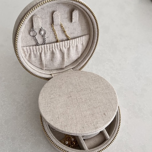 Szkatułka wykonana z lnu na biżuterię ATdiament