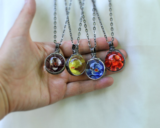 Naszyjnik kwiatowa kula