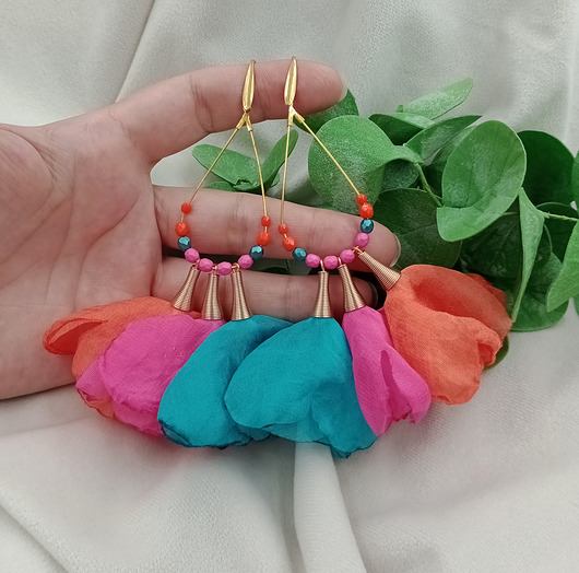 Kolczyki chwosty wiszące duże jedwabne kwiaty, kolczyki kwiaty pomarańczowe f...