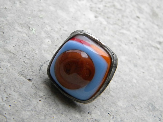 Brązowe koło pierscień