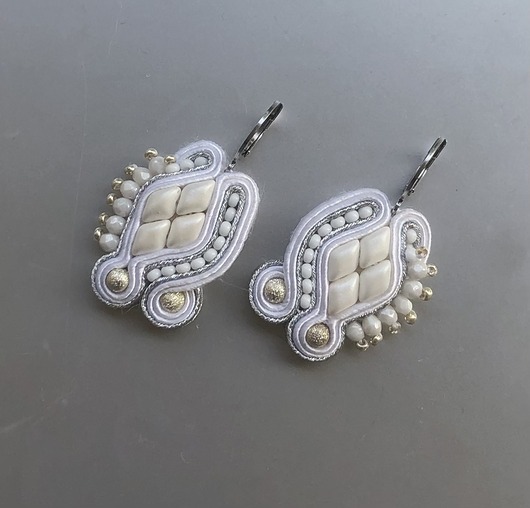 Sutaszowe kolczyki OSTUNI