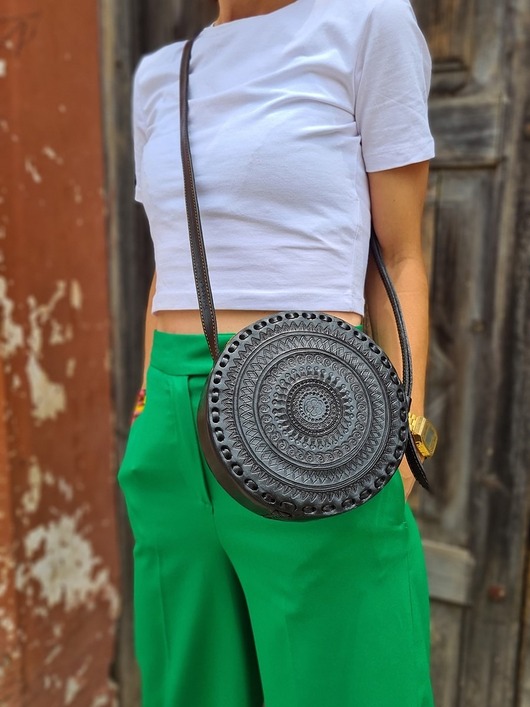 Torebka skórzana ręcznie robiona góralska Carmen Mała okrągła zakopane