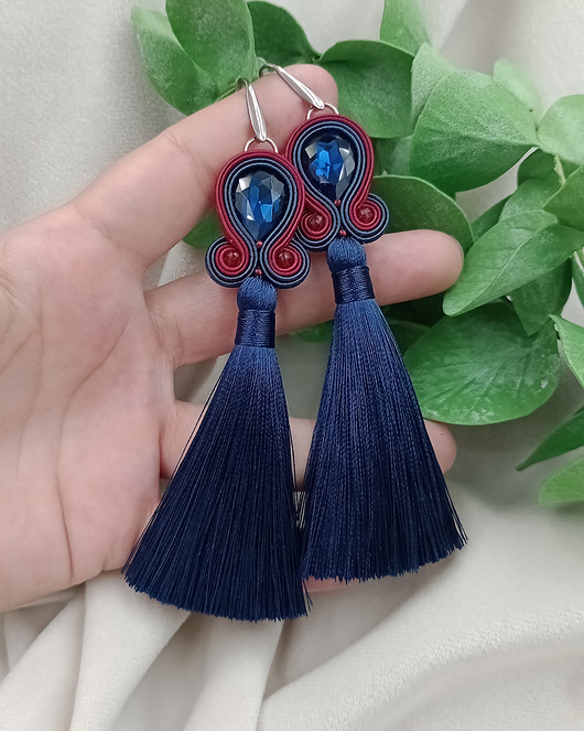 Kolczyki z chwostami marynarskie, niebieskie chwosty, długie klipsy