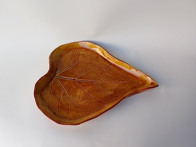 Patera ceramiczna liść