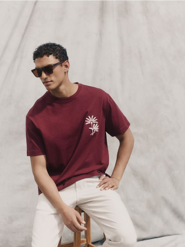 Reserved - T-shirt boxy z haftem - ciemnofioletowy