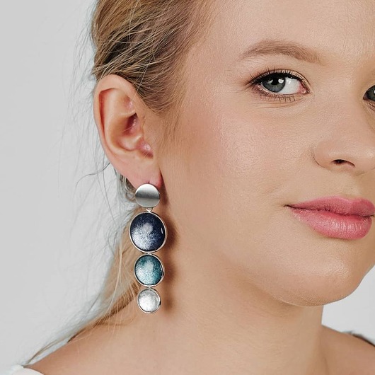 Potrójne kolczyki perłowe na sztyfcie Meyra e6/8