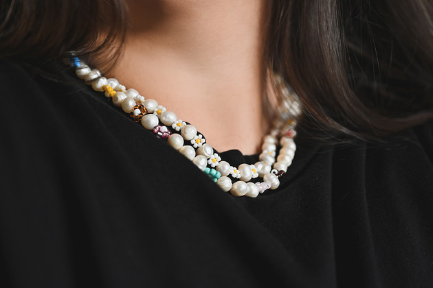 Naszyjnik la suerte, perły słodkowodne i kwiatki z koralików