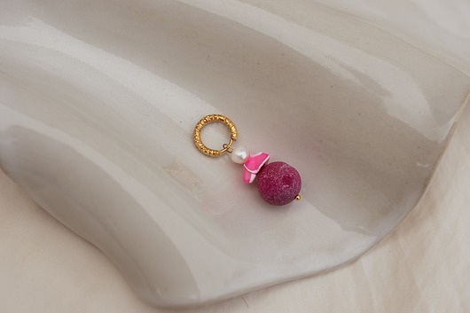 Pojedynczy kolczyk z Różowym Agatem i Perłą