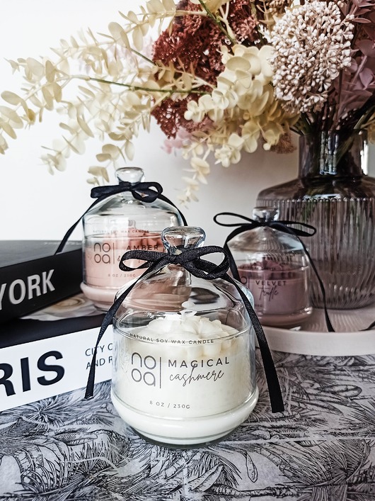 Elegancka Jesienna Świeca Sojowa w szkle z kloszem