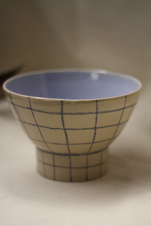 Ceramiczna miska w kratkę ręcznie robiona