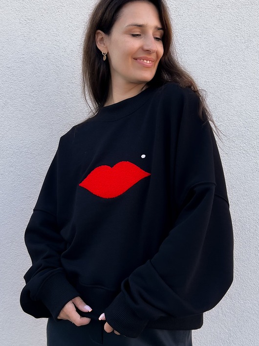 Bluza Iconic Czarna Usta