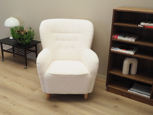 Fotel biały, skandynawski design, produkcja: Dania