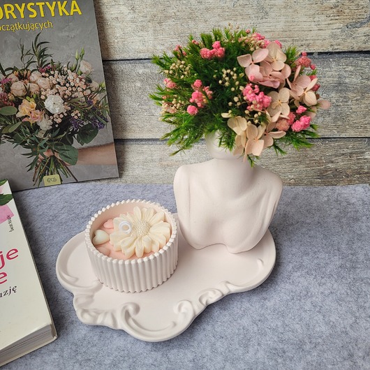 Zestaw dekoracyjny Kobieta-Kwiat