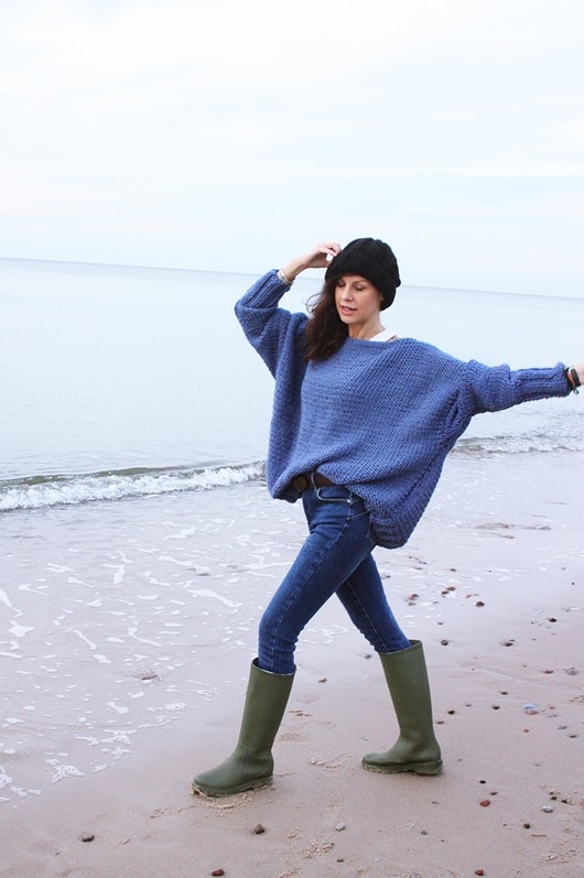 Sweter handmade oversize blue z wełną