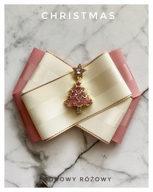 Brosza z różową Choinką z kryształków Mikołajki Święta