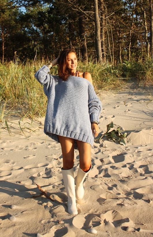 Sweter handmade oversize baby blue z wełną