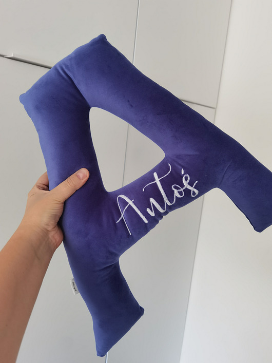 Poduszka personalizowana - literka (kolory, tkaniny)