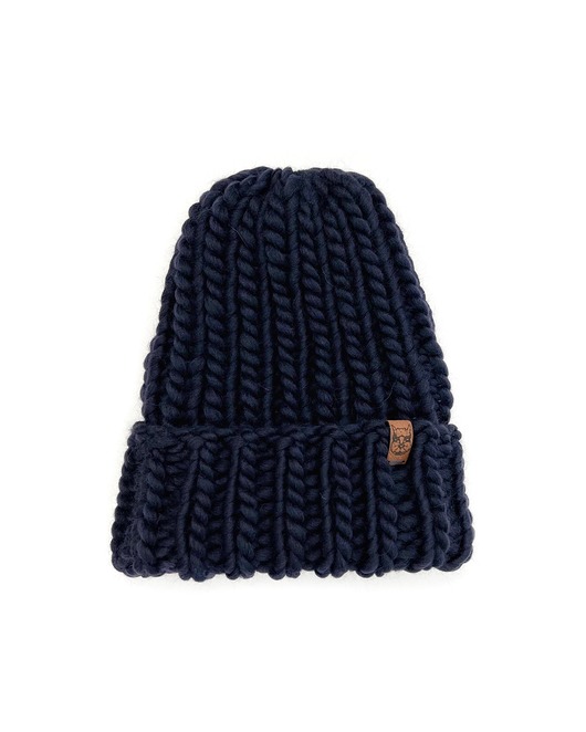 Klasyczna granatowa czapka oversize z grubej wełny