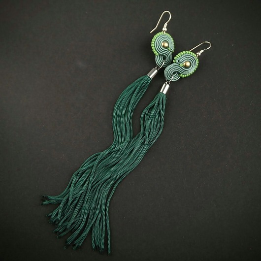 Maike dark green L - kolczyki z chwostami