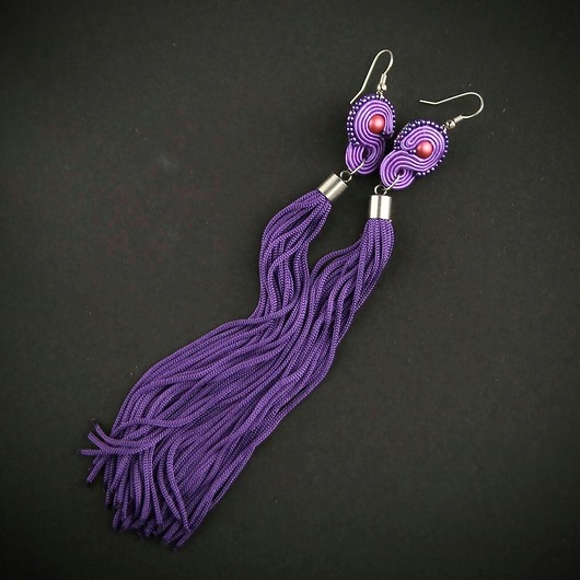 Maike purple L - kolczyki z chwostami