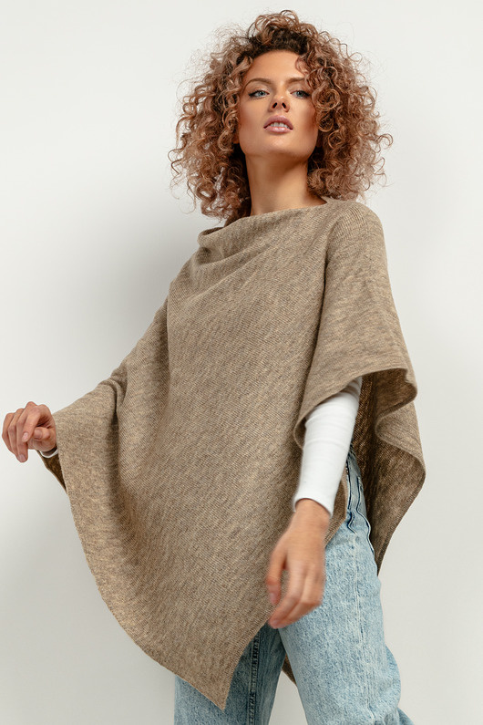Ponczo z dzianiny swetrowej, T419, one size, ciemny beż