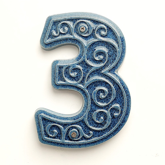 Numer domu, cyfra 3, szaroniebieska, do zawieszenia