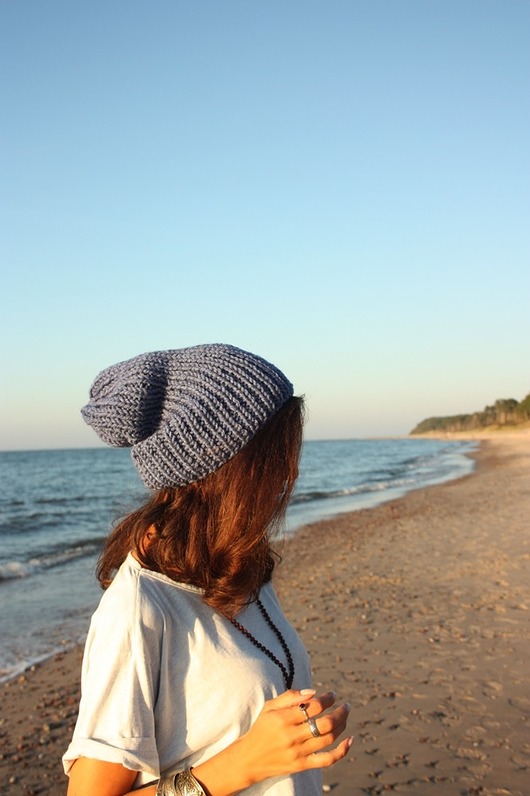 Niebieska czapka beanie handmade z wełną