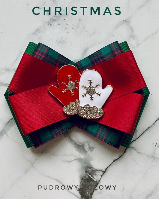 Brosza z Rękawiczkami z kryształków Mikołajki Święta