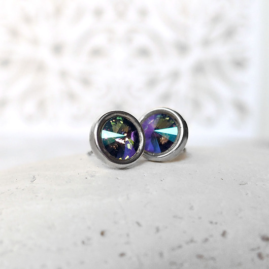 Srebrne kolczyki z kryształkami swarovski- delikatne i modne