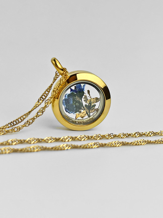 Naszyjnik z gałązką niezapominajki