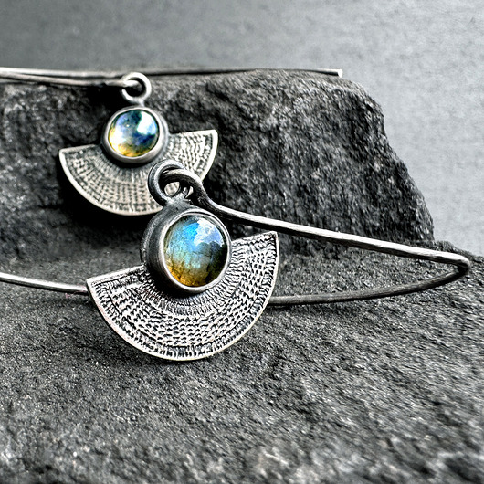 Orientalne kolczyki srebrne wachlarze z labradorytem
