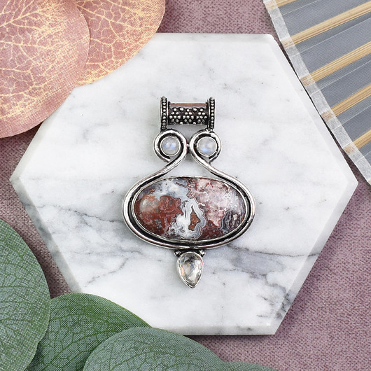 Miedziany posrebrzany delikatny ozdobny wisiorek z agatem i k księżycowym #601